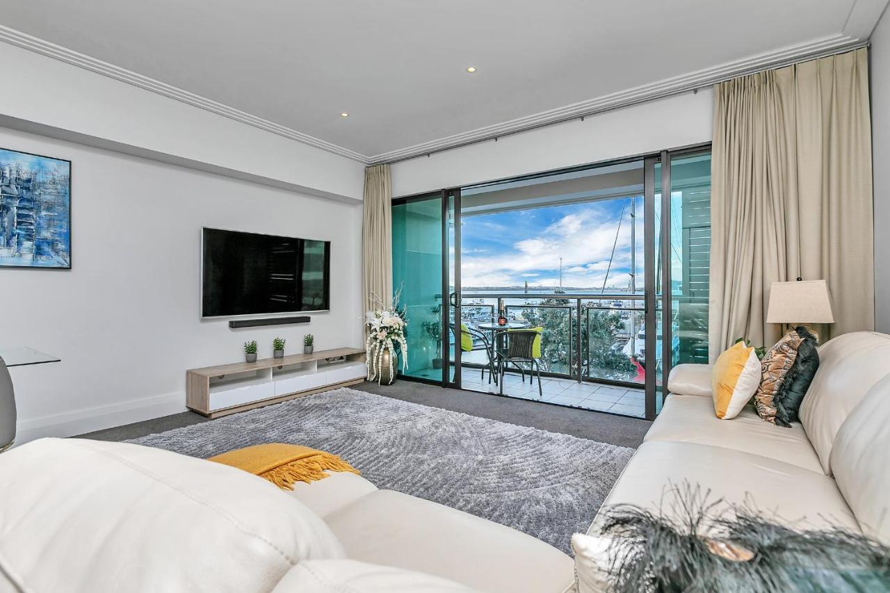 Sunset Harbour Sanctuary + Cp Appartement Auckland Buitenkant foto